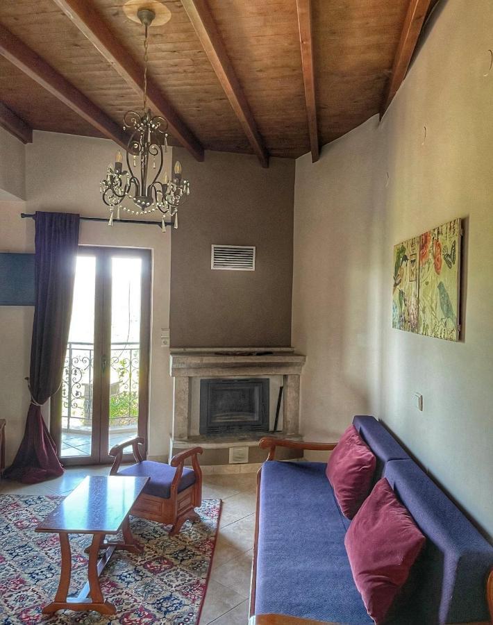 Xenonas Vasilikou Otel Valtessiniko Dış mekan fotoğraf
